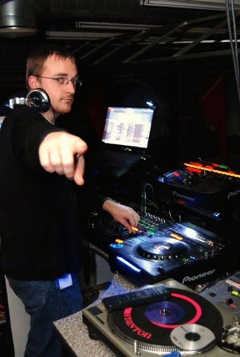 uploads4e93bbae1a669-djing